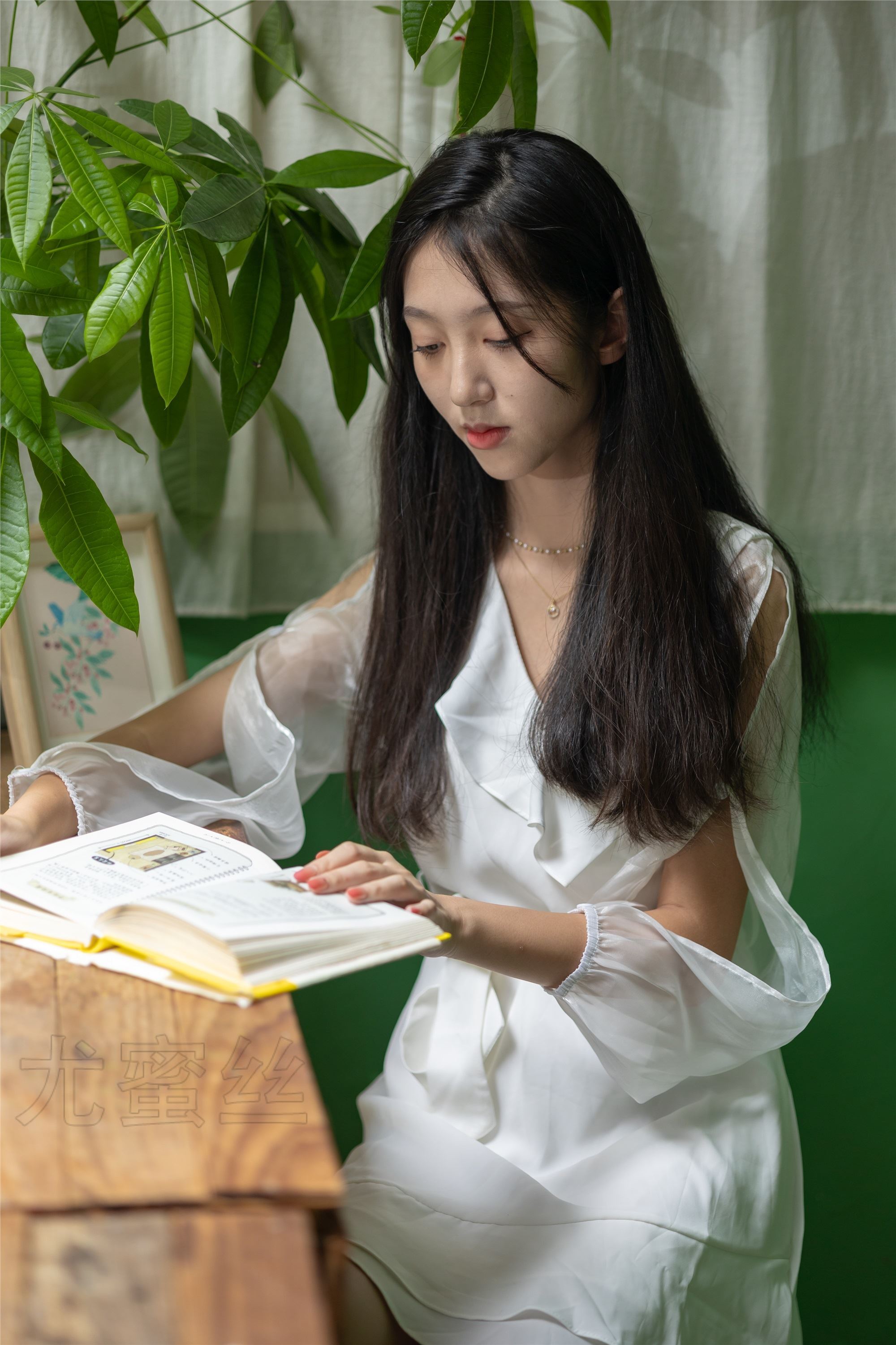 尤蜜丝 穿搭写真 NO.060